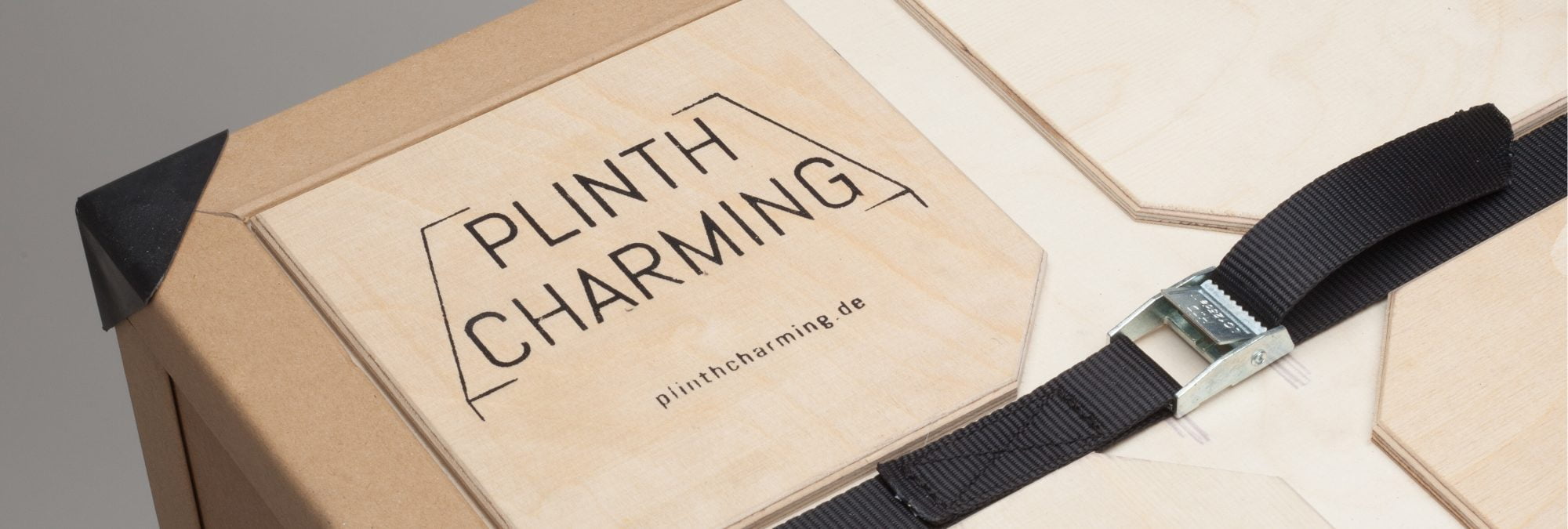 plinth charming packaging
